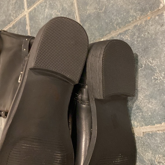 NWT! Designer Yara Flat Boots by Just Fab, size 9 wide calf! - Picture 4 of 5